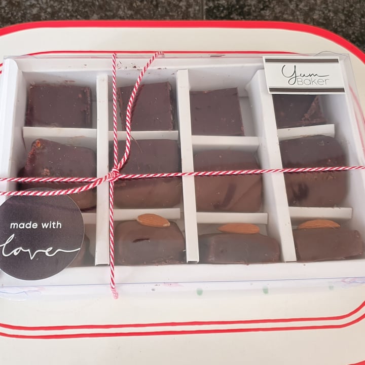 review photo of Yum Baker Valentine's Day Chocolate Box shared by @pleace13 on 07 Feb 2021 - review