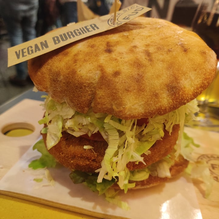 photo of Fud Bottega sicula vegan Burger shared by @fiorubino on  15 Nov 2022 - review