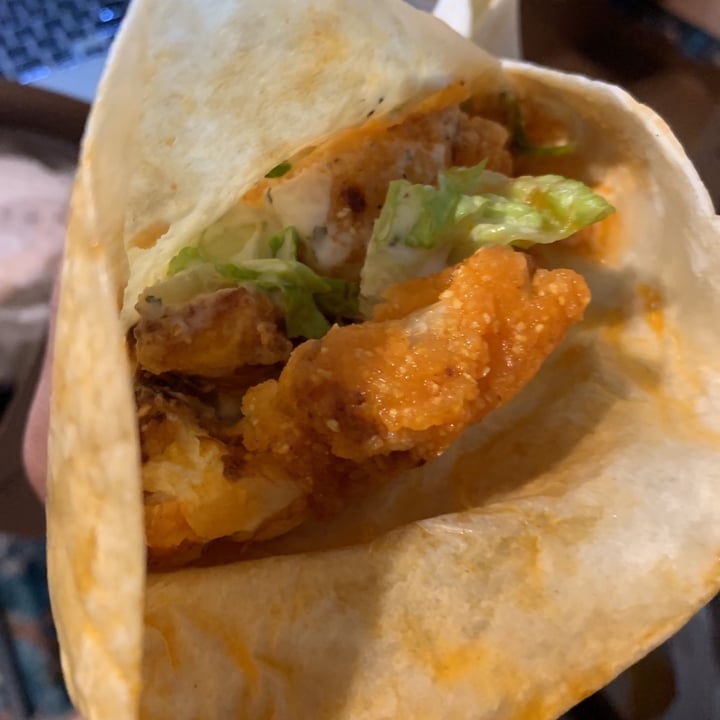 photo of Bloom Cafe Buffalo Wrap Special shared by @angelicabiancaa on  25 Apr 2021 - review