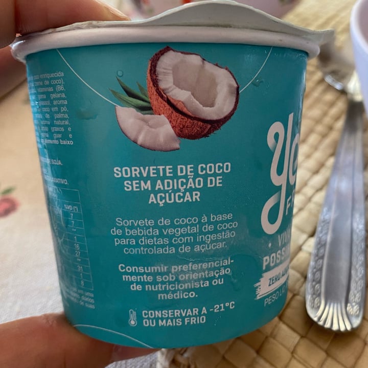 photo of Yes! Free Sorvete de côco diet shared by @alvchiminazzo on  02 May 2022 - review