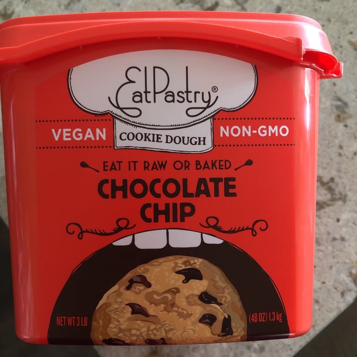 photo of EatPastry Chocolate chip cookie dough shared by @lllaaaa on  14 Feb 2021 - review
