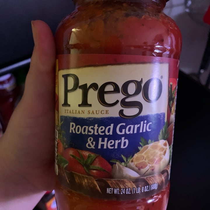 photo of Prego Roasted Garlic & Herb Italian Sauce shared by @veggievikki3 on  25 Aug 2021 - review