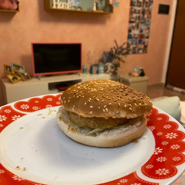 photo of Buongiorno natura Mega burger con sesamo shared by @-fre- on  31 Mar 2022 - review