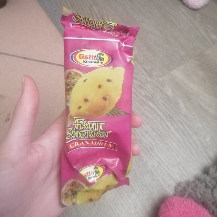 photo of Gatti Ice Cream Granadilla shared by @zoezurnamer on  01 May 2021 - review