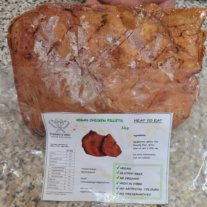 photo of Romeo and Vero Vegan Butchery Vegan chicken fillets shared by @taylakleinsmith on  21 Apr 2022 - review
