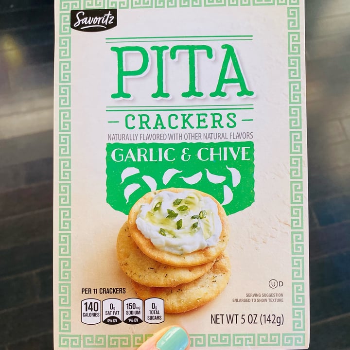 photo of Savoritz Garlic and Chive Pita Crackers shared by @beckyyy on  22 Oct 2021 - review