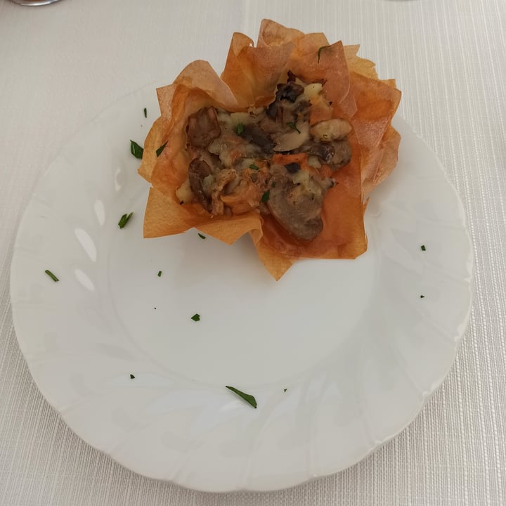 photo of Fattoria e Agriturismo La Capra Campa Cestino di patate e funghi shared by @gingerica on  02 Oct 2021 - review