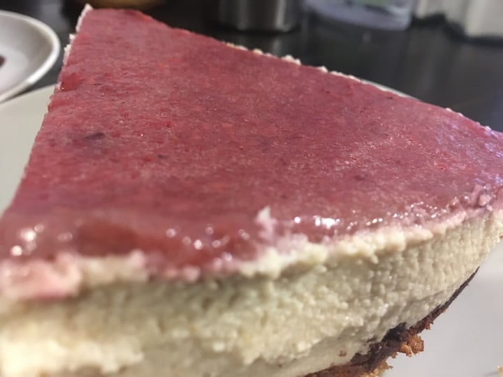 photo of Vica (Delivery Only) Cheesecake de frutos rojos shared by @ladybiird on  05 Aug 2019 - review