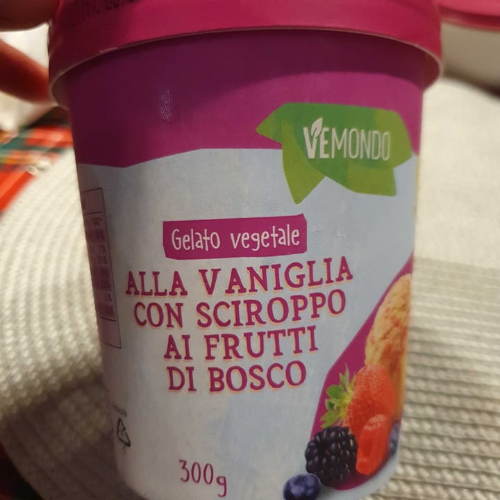 photo of Vemondo Gelato ai Frutti Di Bosco shared by @elenabono on  12 Jan 2022 - review