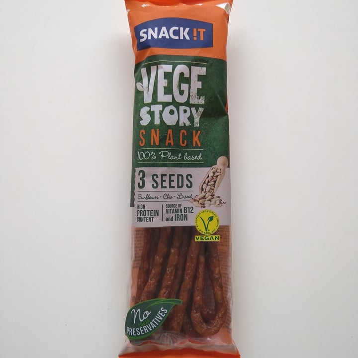 photo of Snack it Vege Story Snack 3 Seeds shared by @nattbjorn on  15 Nov 2022 - review