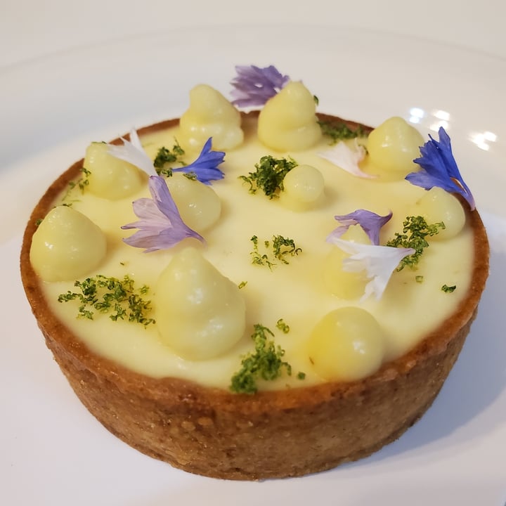 photo of Bien Caramélisé Passionfruit & Lime Tart shared by @moosewong on  22 May 2021 - review