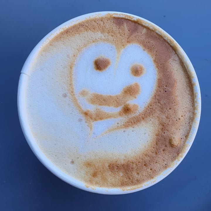 review photo of Hulis Donuts Cappuccino shared by @daniellahirsch on 30 Mar 2022 - review