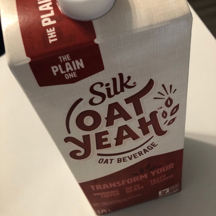 photo of Silk Oat Yeah Oatmilk The Plain One shared by @sarahmckinnon on  23 Oct 2020 - review