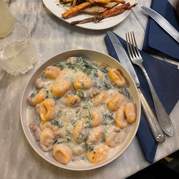 review photo of Botanica Lab Cucina Gnocchetti di zucca con crema di anacardi shared by @alididon on 13 Apr 2022 - review