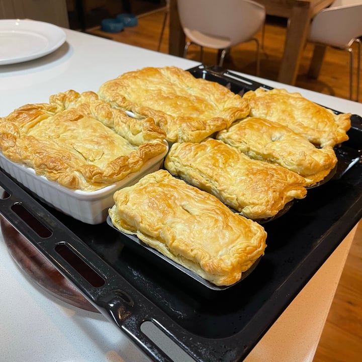 photo of Woolworths Food Puff Pastry shared by @justlovevegan on  03 Aug 2021 - review