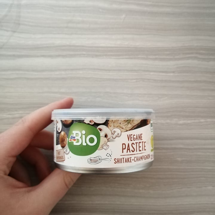 review photo of dmBio Vegane Pastete Shiitake Champignon shared by @veganny18 on 28 Jun 2020 - review