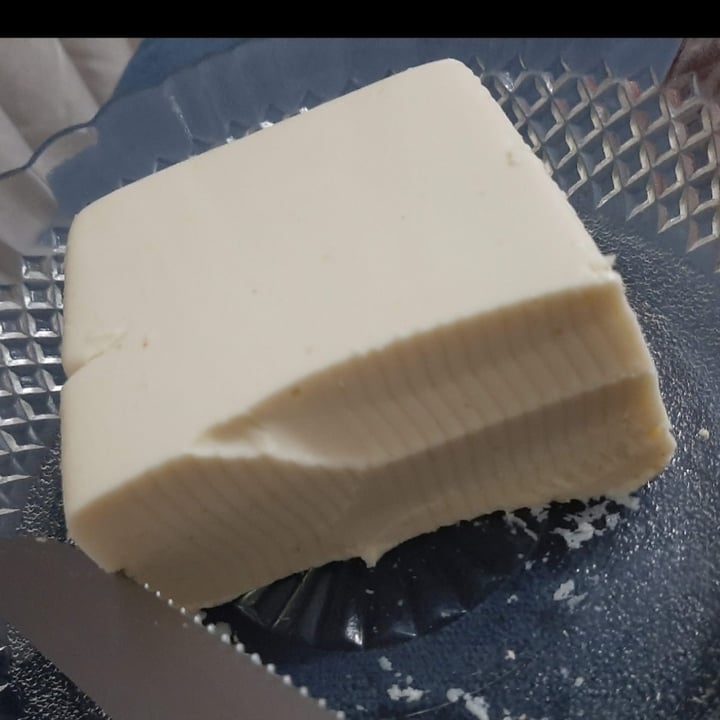 review photo of Basi.co Queijo Muçarela Vegano shared by @nalualves on 06 Sep 2022 - review
