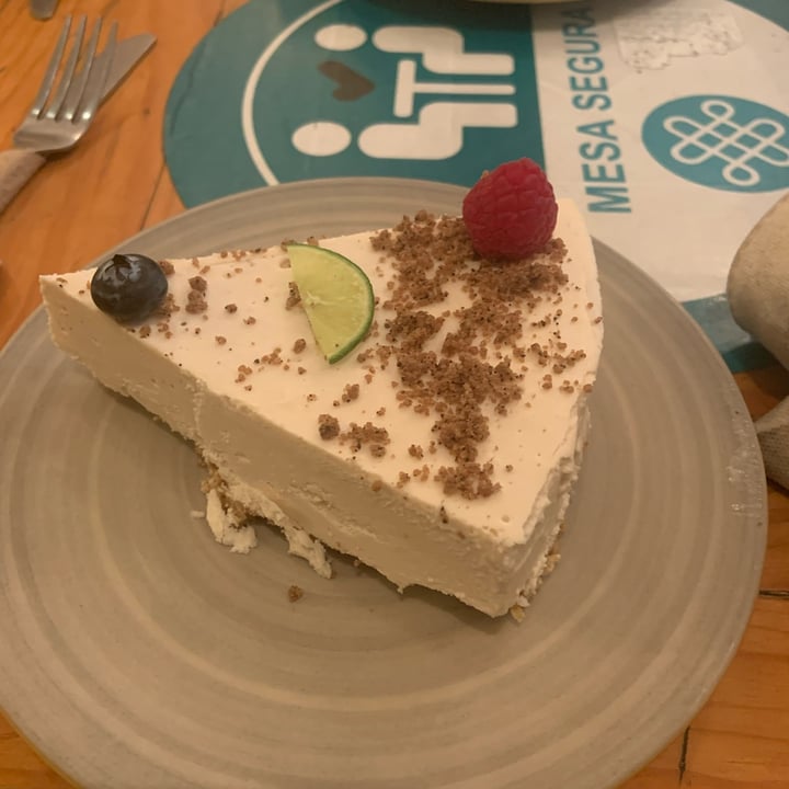 review photo of Aura Vegana Lemon pie shared by @c3cilia on 10 Apr 2022 - review