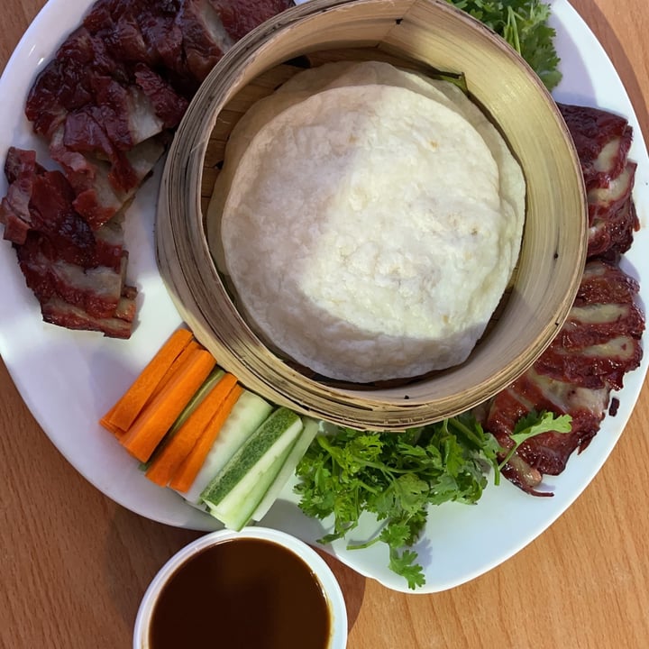 photo of Loving Hut Vegan Peking Duck Wrap shared by @worldveganworldpeace on  25 Apr 2021 - review