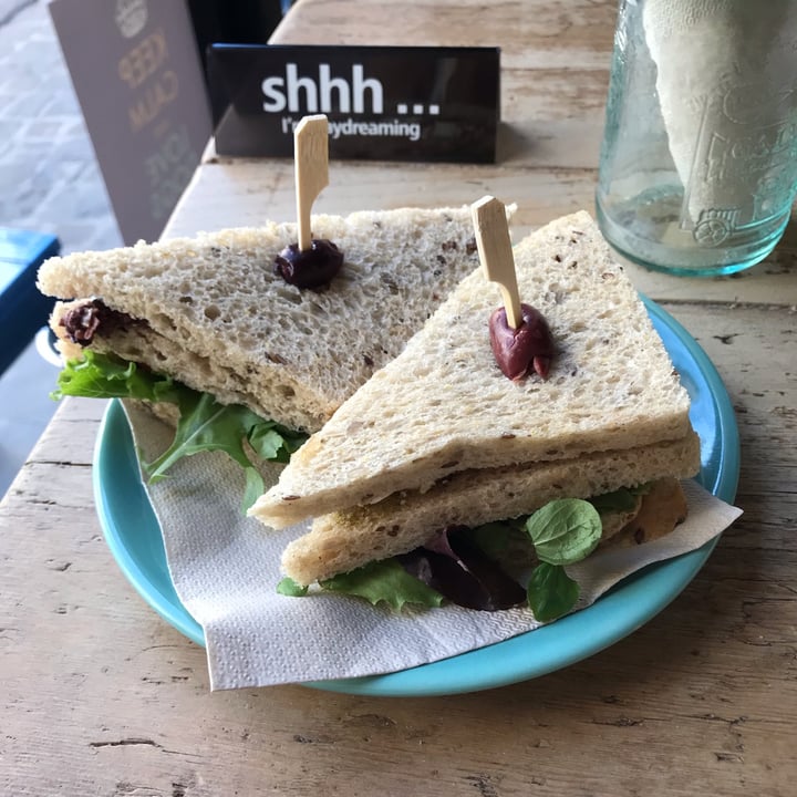 review photo of Bar Lento Toast shared by @ilariastefania on 14 Jul 2022 - review