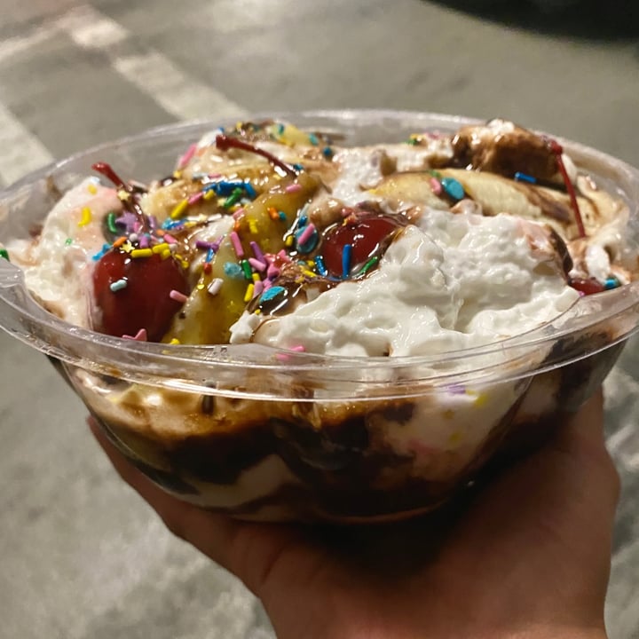photo of Monty's Good Burger birthday bowl shared by @kimvillaneda on  26 Feb 2021 - review