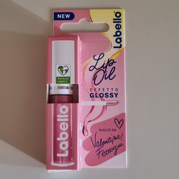photo of Labello Caring lip oil shared by @pizzarossa on  09 Dec 2022 - review