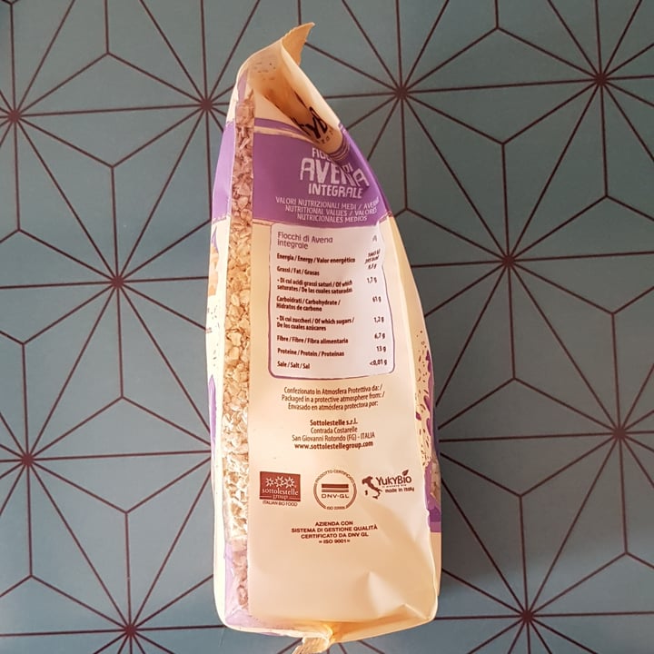 photo of Yukybio Fiocchi di avena integrale bio shared by @zampalgot on  28 Aug 2022 - review
