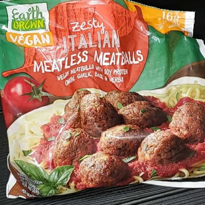 photo of Earth Grown Zesty Italian Meatless Meatballs shared by @fatimahqa on  13 May 2020 - review