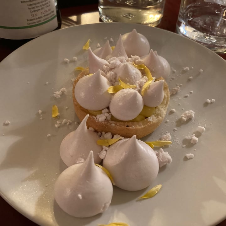 photo of Interno TRE Lemon tart con meringhe shared by @laraaleo on  11 Dec 2022 - review
