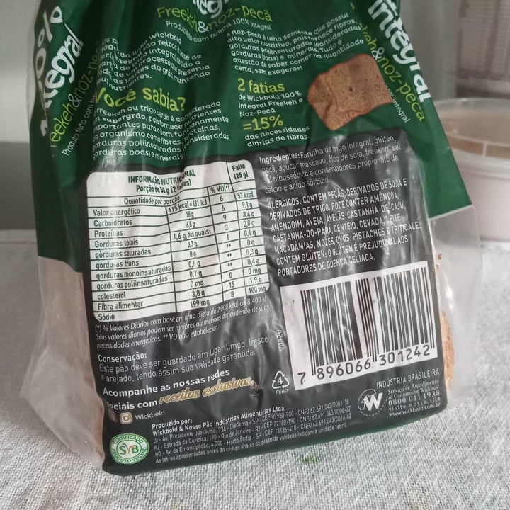 review photo of Wickbold Pão 100% Integral Freekeh & noz-pecã shared by @vanessaaconc on 13 May 2022 - review