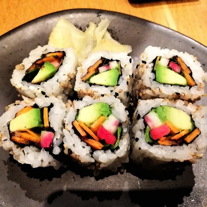 review photo of Sushi Shop Poke Bowl Veggie shared by @elisabethlaemmer on 09 Oct 2020 - review