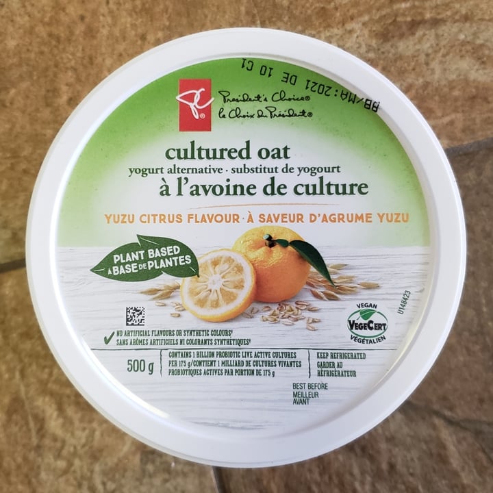 photo of President's Choice Cultured Oat Yogurt Alternative Yuzu Citrus Flavour shared by @metalmel666 on  09 Dec 2021 - review