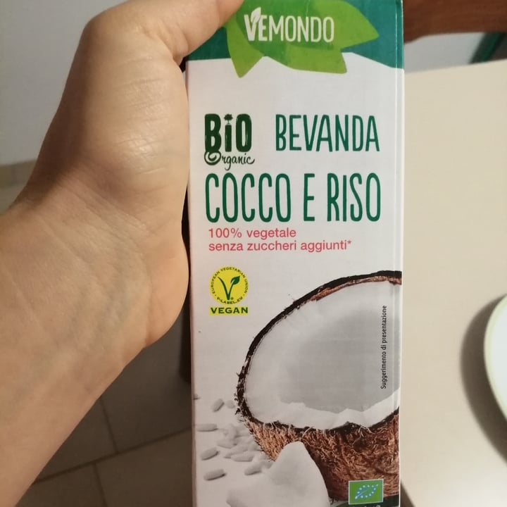 photo of Vemondo  Bevanda Cocco E Riso shared by @cristinavegbaruffa on  27 Aug 2022 - review