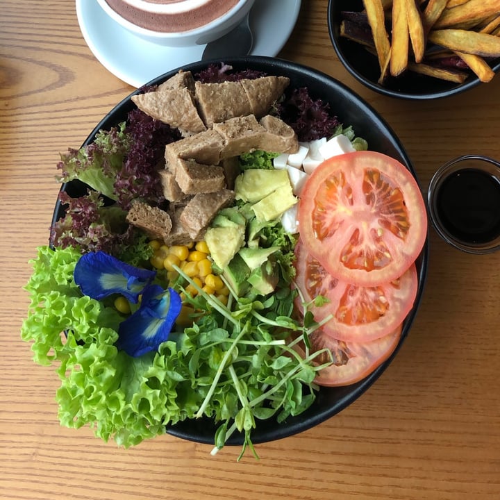 photo of nomVnom Tai Seng Organic Rainbow Salad shared by @plantingggg on  27 Dec 2020 - review