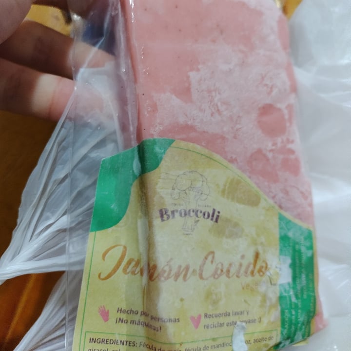 review photo of Broccoli Comida Vegana Jamón Cocido shared by @lasdrogaslisa on 16 Dec 2021 - review