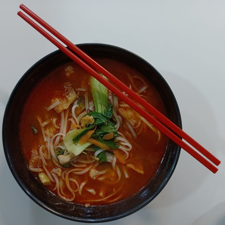 photo of Green Bliss Habitat Tom Yum Noodles shared by @skootykoots on  27 Sep 2020 - review