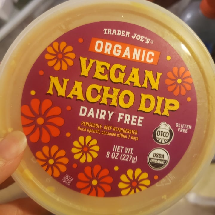 photo of Trader Joe's Vegan Nacho Dip shared by @amandalanphear on  05 Sep 2022 - review