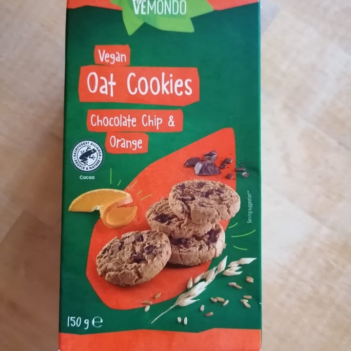 photo of Vemondo  oat cookies chocolate chip  & orange shared by @freyr77 on  07 Dec 2022 - review