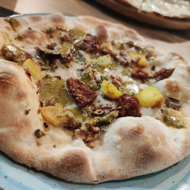 review photo of Pizzeria Daniela pizza vegana Bronte shared by @thenortherngirl on 20 Sep 2022 - review