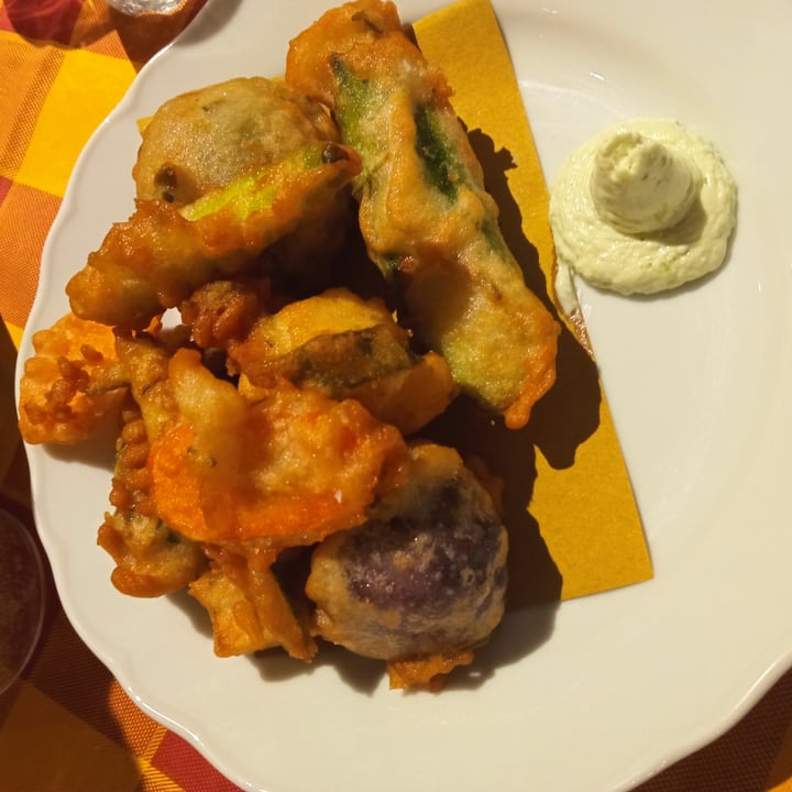 photo of Trattoria Vegetale - Antonio Chiodi Latini Fritto misto shared by @frasca on  12 Jun 2022 - review