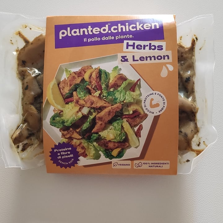 photo of planted.chicken Chicken From Plants - Lemon & Herbs shared by @chiaraluce on  30 Sep 2022 - review