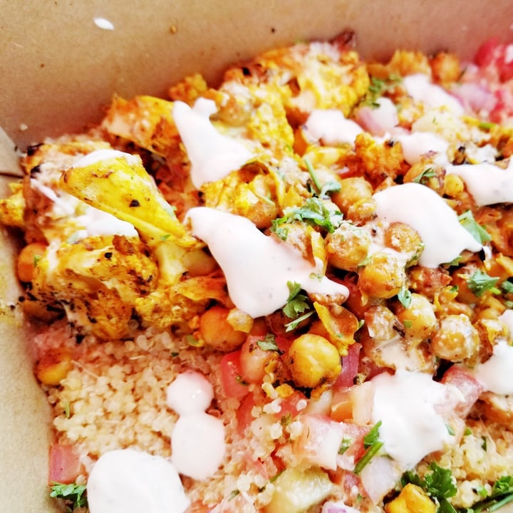 review photo of Native Foods Café Cauliflower Chickpea Shawarma Bowl shared by @chickpeaandlotus on 25 Sep 2020 - review