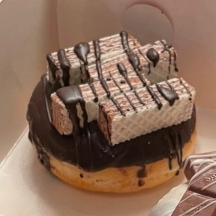 photo of Royal Donuts Vegan Donuts shared by @seitanist on  13 Sep 2022 - review