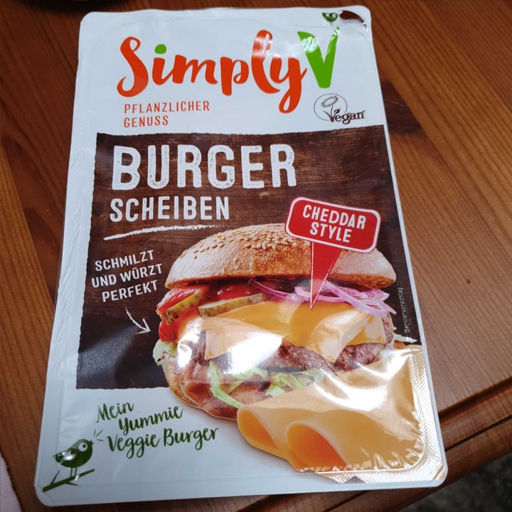 photo of Simply V Burger Scheiben Cheddar Style shared by @femsch on  09 May 2020 - review