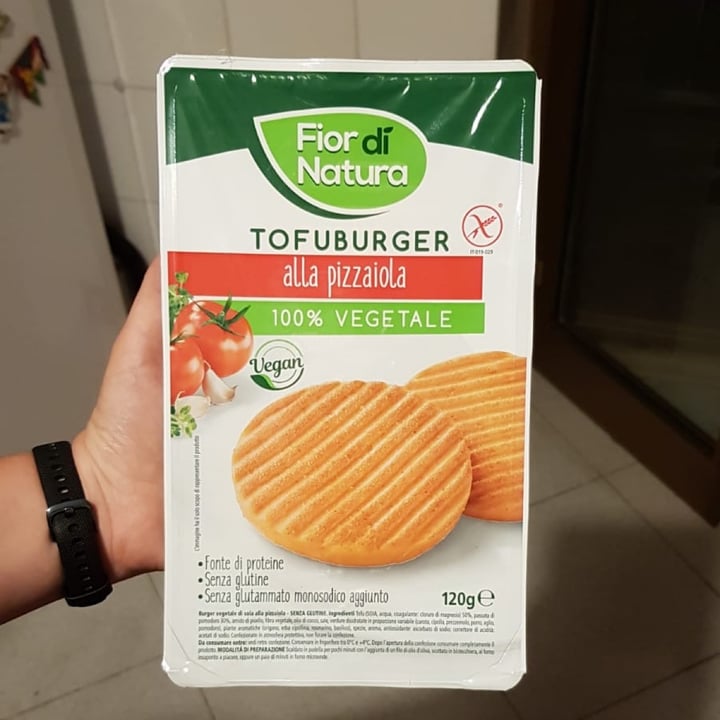 photo of Fior di Natura Tofuburger alla pizzaiola shared by @fabrizia91 on  23 Jun 2021 - review