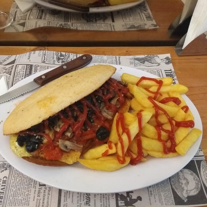 review photo of Suculenta Sangucheria Vegana Churrasco Napolitano shared by @tokkyo06 on 18 Sep 2020 - review