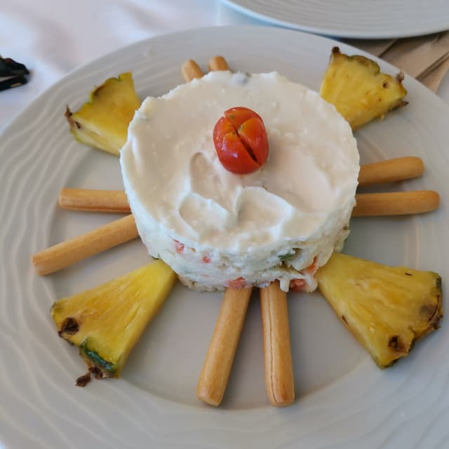 「Ensaladilla rusa」の料理の写真