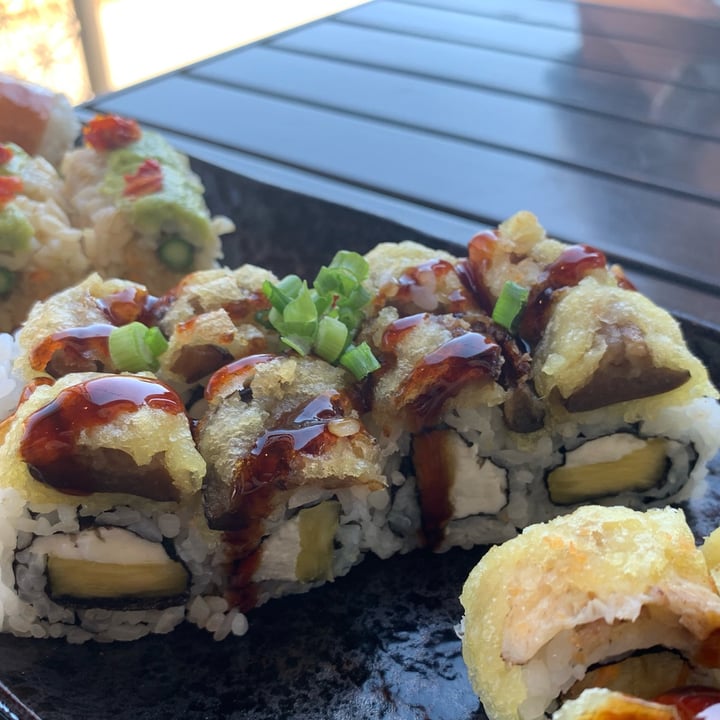 photo of Blue Sushi Sake Grill Vegan South Pacific (Vegan Maki) shared by @allhess on  18 Oct 2021 - review