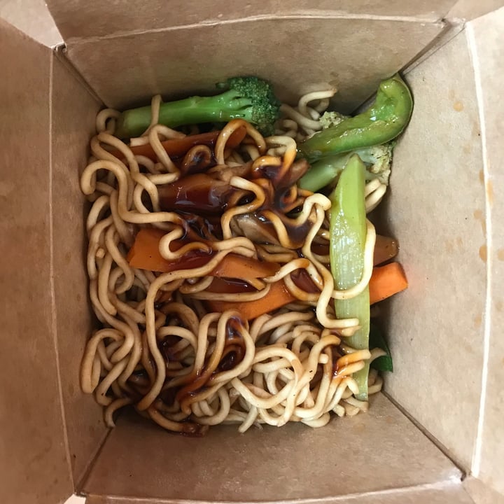 photo of UDON Veggie Yakisoba o Yaki Udon shared by @irequinzel on  04 May 2021 - review