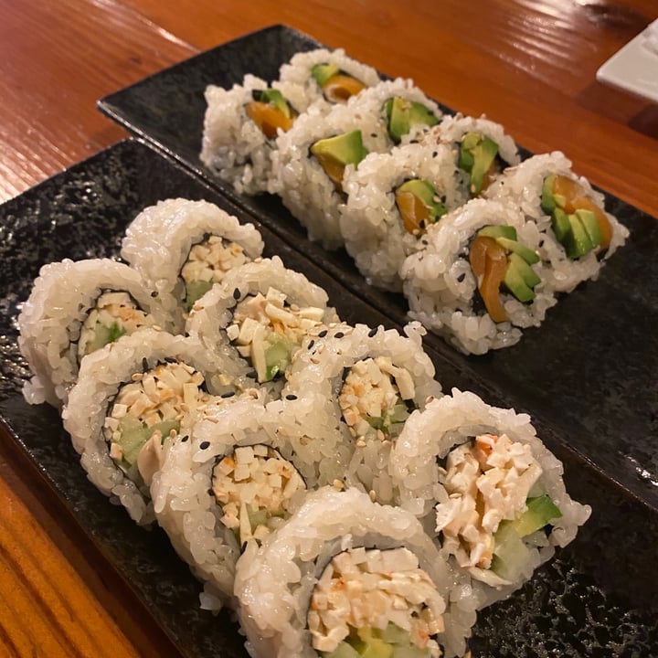 review photo of Ma-Kin Vegan Sushi California Roll and Salmon Avocado Roll shared by @malibuvegan on 28 Aug 2021 - review